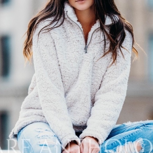 OATMEAL SHERPA FAUX FUR PULLOVER SWEATER - Picture 4 of 7